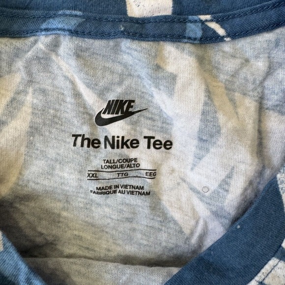 Nike Swoosh Print T-Shirt - Picture 9 of 11